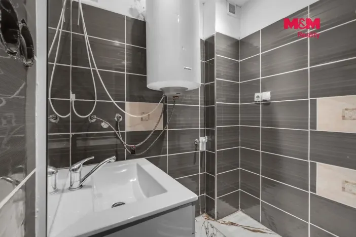 Prodej rodinného domu, Luže - Bělá, 220 m2