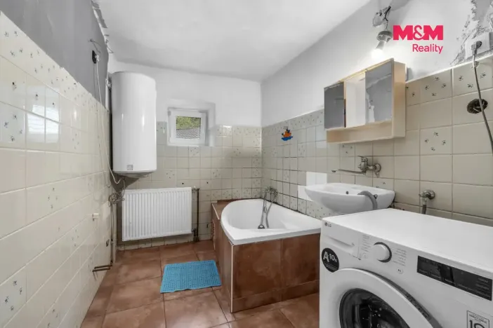 Prodej rodinného domu, Luže - Bělá, 220 m2