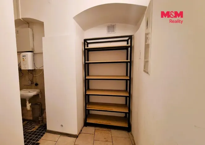 Pronájem obchodního prostoru, Česká Lípa, Jindřicha z Lipé, 35 m2