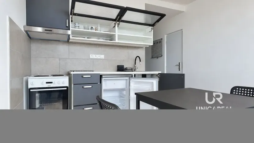 Pronájem bytu 2+kk, Brno - Královo Pole, Herčíkova, 32 m2