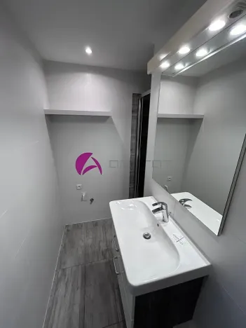 Pronájem bytu 2+1, Olomouc, Stiborova, 45 m2