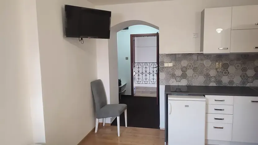 Pronájem bytu 1+kk, Staré Město, Jamnická, 24 m2