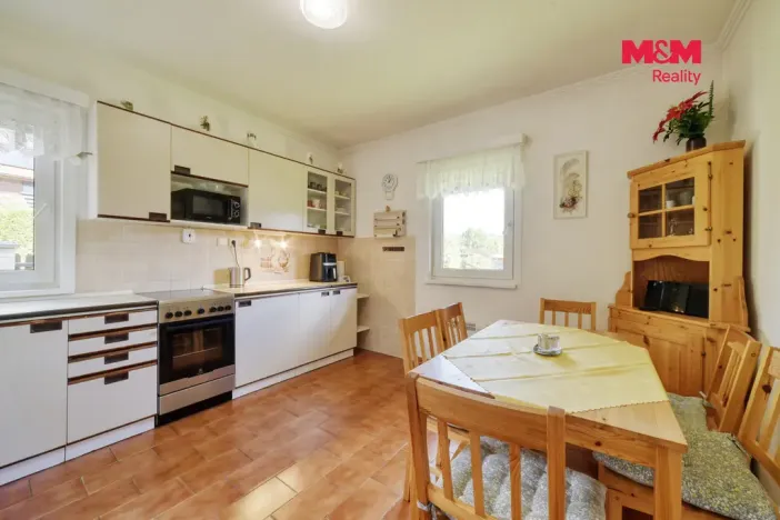 Prodej rodinného domu, Valy, Na Stráni, 130 m2