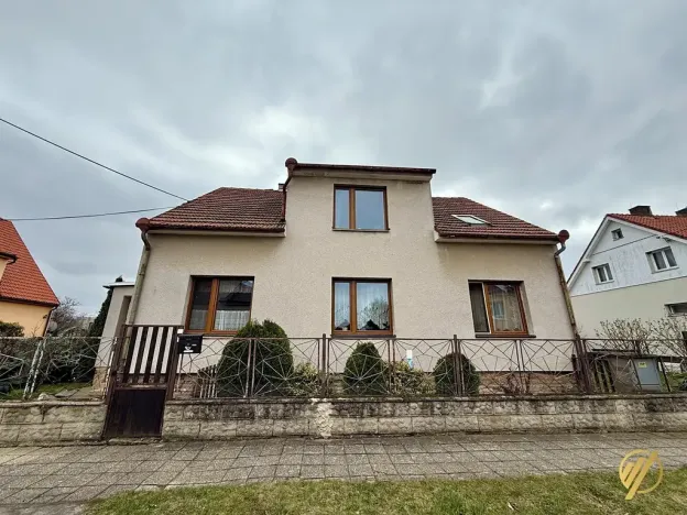 Prodej rodinného domu, Cerhenice, Na vinici, 188 m2