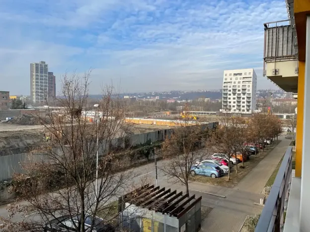 Pronájem bytu 2+kk, Praha - Vysočany, Kabešova, 56 m2