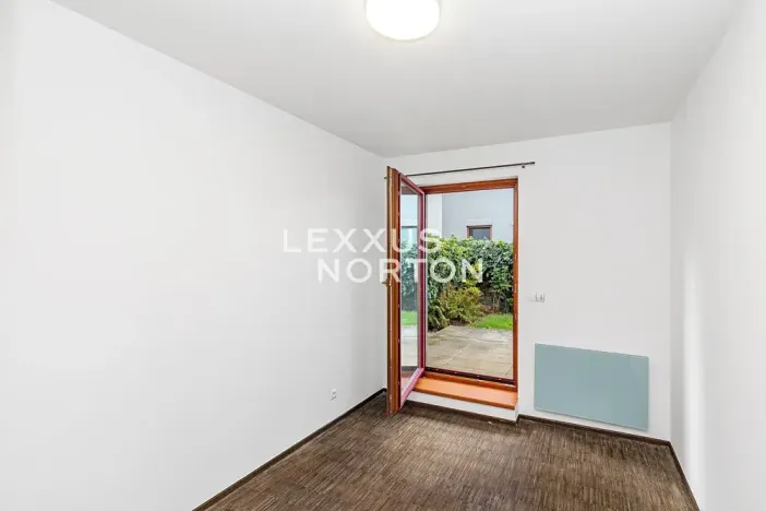 Pronájem bytu 2+kk, Praha - Uhříněves, V bytovkách, 54 m2