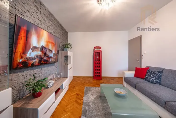 Prodej bytu 4+1, Mariánské Lázně, Na Třešňovce, 80 m2