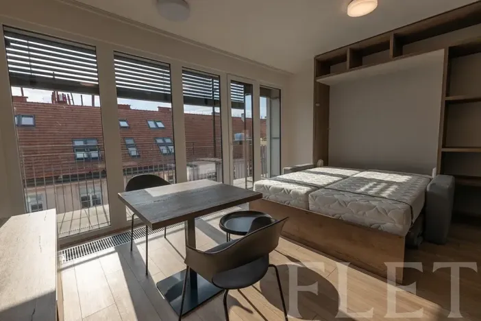 Pronájem bytu 1+kk, Praha - Holešovice, V háji, 34 m2
