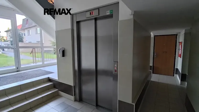 Pronájem bytu 2+kk, Praha - Kamýk, Pšenčíkova, 43 m2