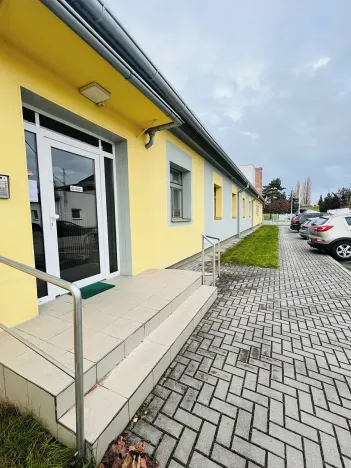Pronájem kanceláře, Hradec Králové, Bieblova, 17 m2