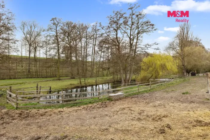 Prodej rodinného domu, Jarpice, 380 m2