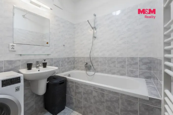 Pronájem bytu 3+kk, Praha - Liboc, Pod cihelnou, 84 m2