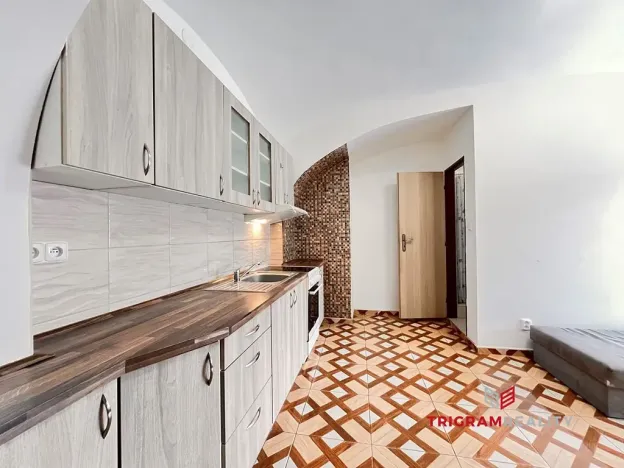 Pronájem bytu 1+kk, Hradec Králové - Plotiště nad Labem, 18 m2