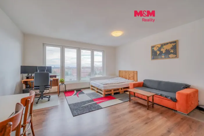 Prodej bytu 1+kk, Plzeň - Jižní Předměstí, Stehlíkova, 39 m2