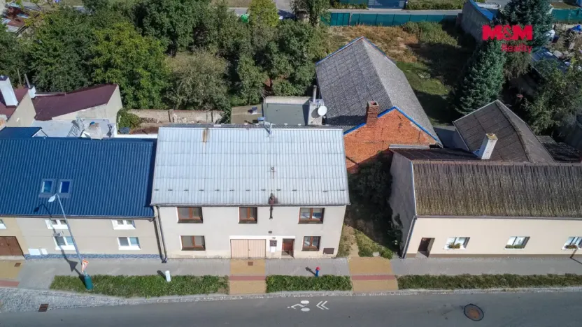 Prodej rodinného domu, Ústín, 242 m2