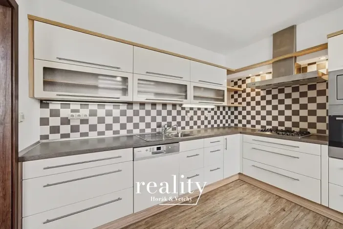 Pronájem bytu 3+1, Jihlava, Jarní, 71 m2