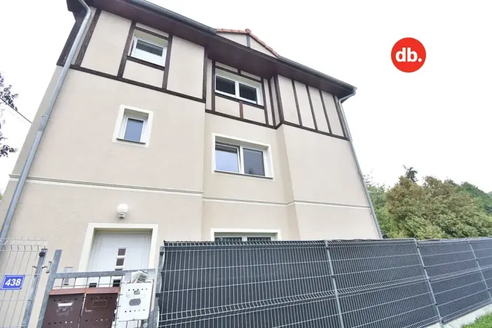 Pronájem bytu 2+1, Karlovy Vary, Modenská, 56 m2