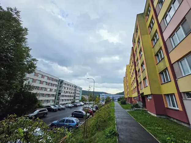 Prodej podílu bytu 3+1, Český Krumlov, Sídliště Plešivec, 75 m2