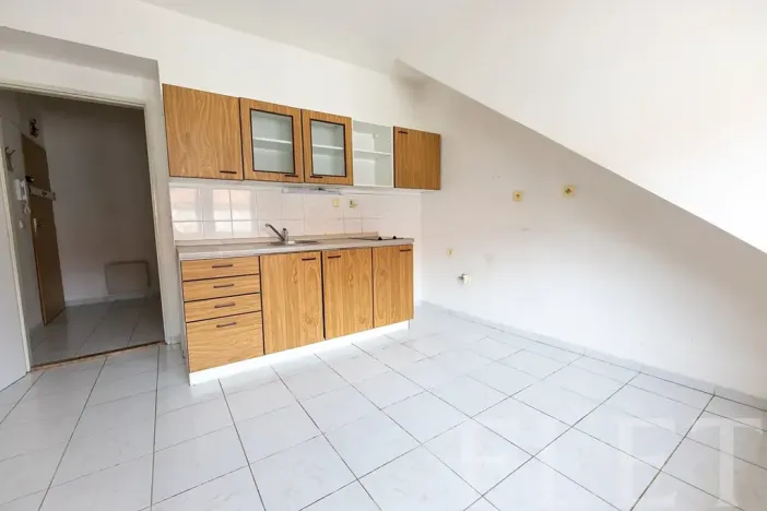 Pronájem bytu 1+1, Praha - Vršovice, Tolstého, 42 m2
