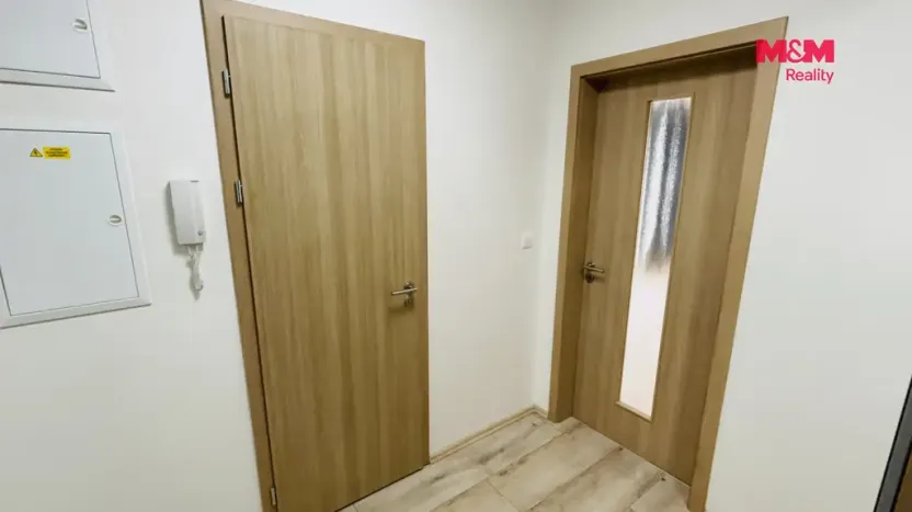 Pronájem bytu 1+kk, Praha, Počernická, 42 m2