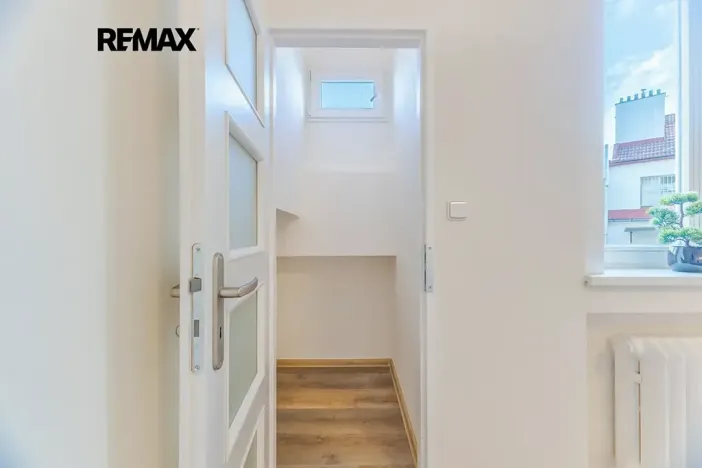 Pronájem bytu 3+kk, Praha - Vršovice, Rybalkova, 75 m2