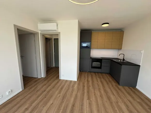 Pronájem bytu 2+kk, Praha - Černý Most, Arnošta Valenty, 34 m2