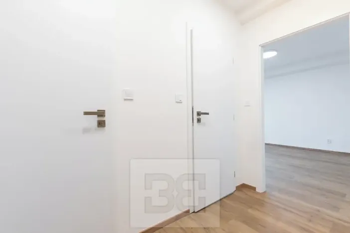 Pronájem bytu 2+kk, Praha - Hlubočepy, Devonská, 52 m2