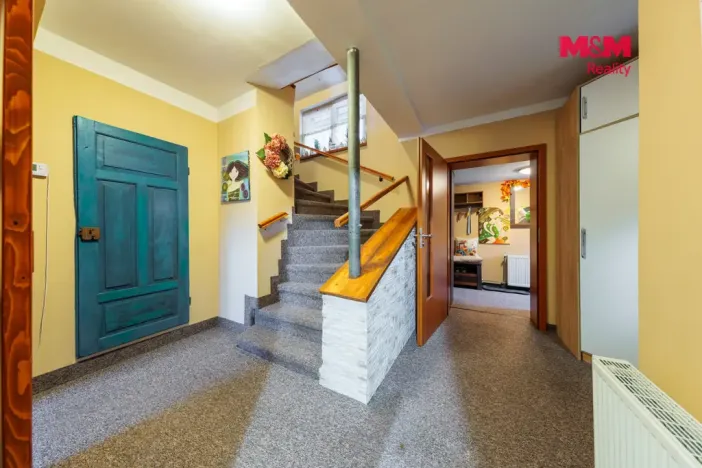 Prodej rodinného domu, Nová Role, Chodovská, 160 m2