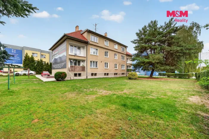 Prodej bytu 3+1, Třeboň - Třeboň II, Souběžná, 64 m2