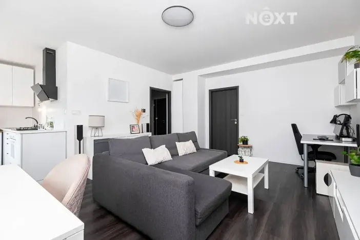 Prodej bytu 2+kk, Pardubice, Stavbařů, 53 m2