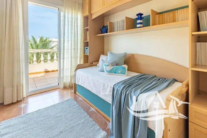 Prodej rodinného domu, Oliva, Španělsko, 150 m2