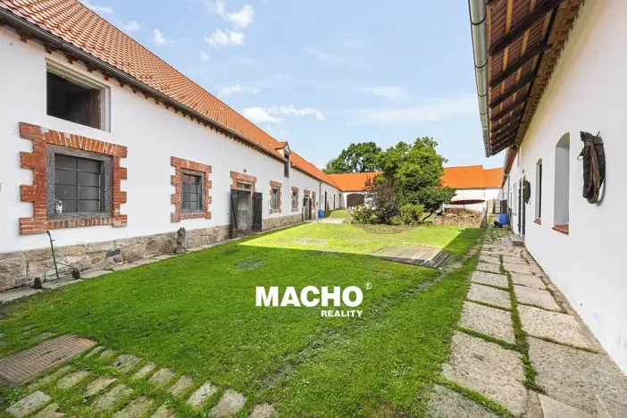 Prodej zemědělské usedlosti, Žďár, 181 m2