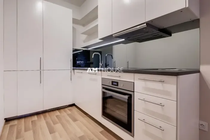 Prodej bytu 2+kk, Praha - Strašnice, Zvěřinova, 61 m2