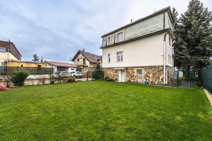 Prodej rodinného domu, Praha - Štěrboholy, Ústřední, 220 m2