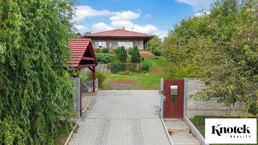 Prodej rodinného domu, Hoštice, 168 m2