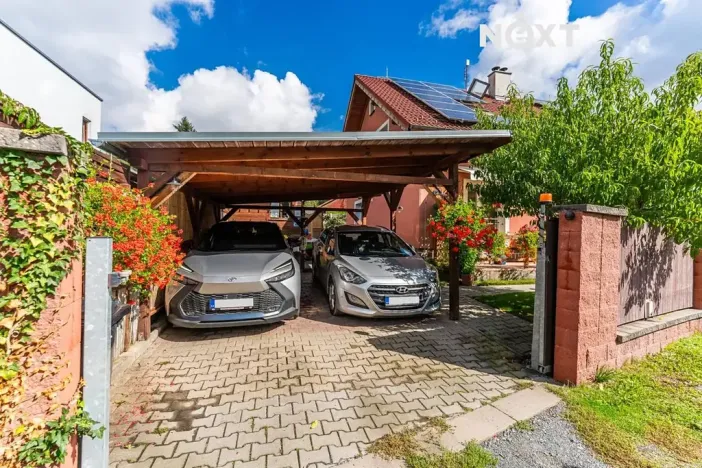 Prodej rodinného domu, Mukařov, Pod hrází, 180 m2