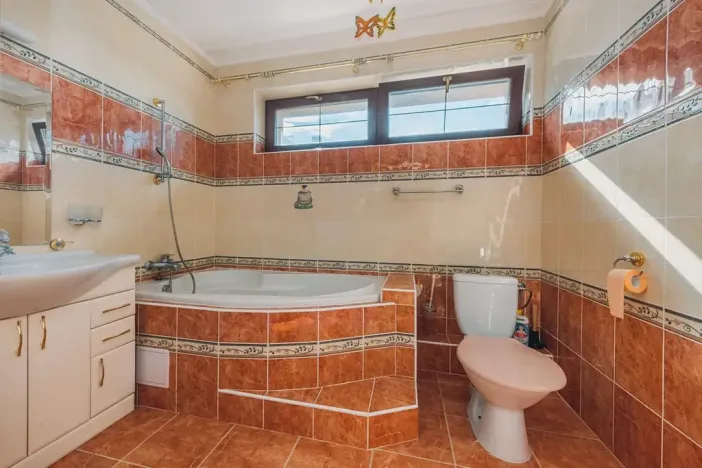 Prodej rodinného domu, Sobětuchy, 240 m2