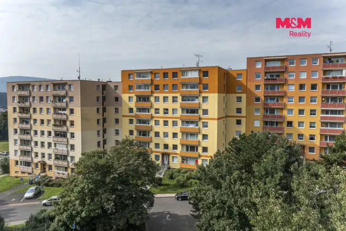Prodej bytu 1+kk, Ústí nad Labem - Krásné Březno, V Oblouku, 31 m2