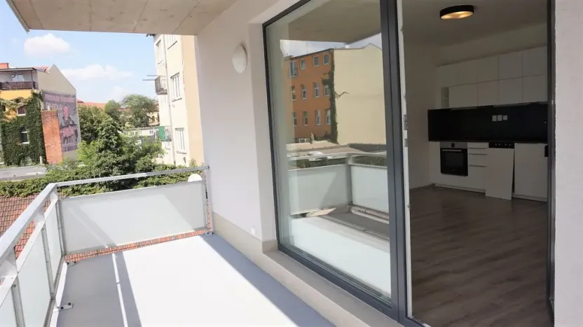 Pronájem bytu 1+kk, Brno, Vranovská, 49 m2