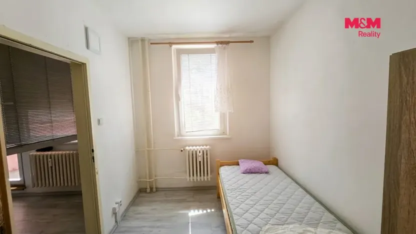 Pronájem bytu 1+1, Hulín, Družba, 37 m2