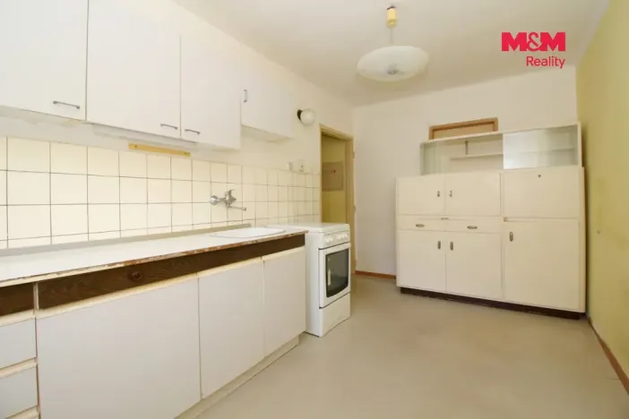 Prodej bytu 2+1, Hradec Králové, Ladova, 60 m2