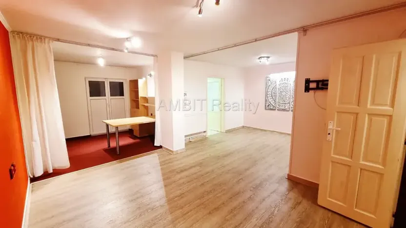 Pronájem kanceláře, Praha - Řepy, Žalanského, 60 m2