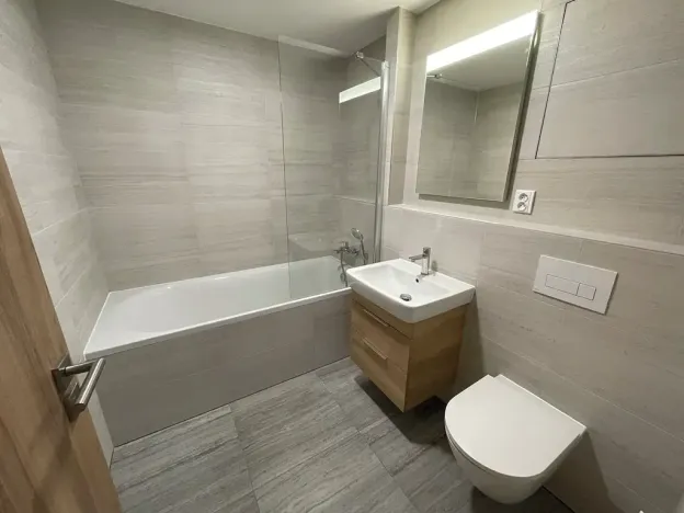 Pronájem bytu 2+kk, Brno, třída Generála Píky, 50 m2