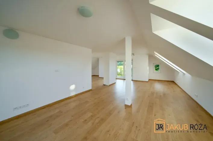 Prodej rodinného domu, Jilemnice, Polní, 219 m2