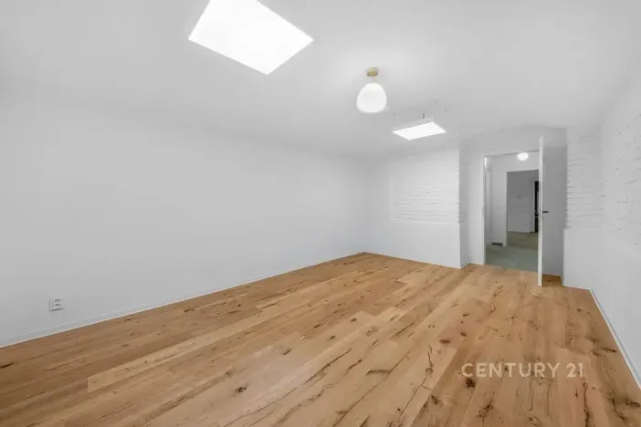 Pronájem kanceláře, Praha - Nusle, Sezimova, 50 m2