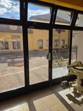 Pronájem obchodního prostoru, Náměšť nad Oslavou, Masarykovo nám., 60 m2