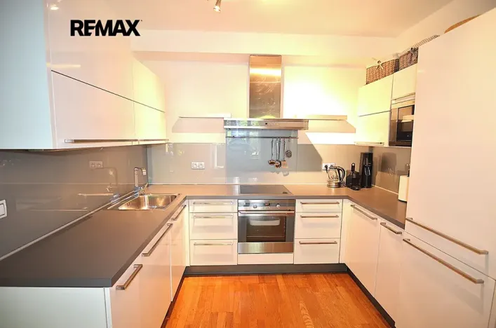 Prodej bytu 3+kk, Praha - Hloubětín, K náhonu, 71 m2