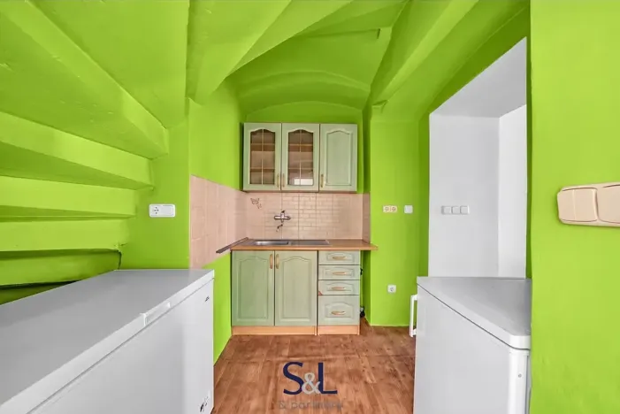 Prodej rodinného domu, Doksy, náměstí Republiky, 470 m2