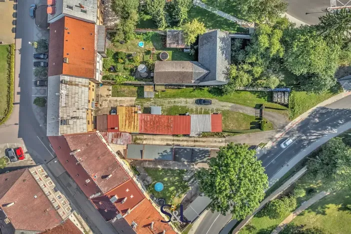Prodej rodinného domu, Doksy, náměstí Republiky, 470 m2