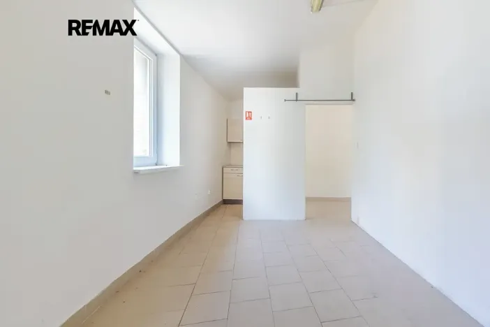 Pronájem obchodního prostoru, Praha - Stodůlky, Bronzová, 42 m2